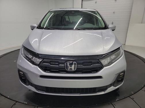 Silver 2025 Honda Odyssey EX-L