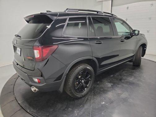 Crystal Black Pearl 2023 Honda Passport AWD TrailSport