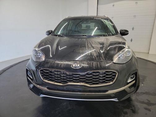 Black Cherry 2021 Kia Sportage S