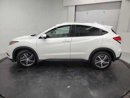 Platinum White Pearl 2022 Honda HR-V EX