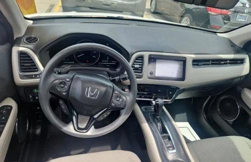 Platinum White Pearl 2022 Honda HR-V EX