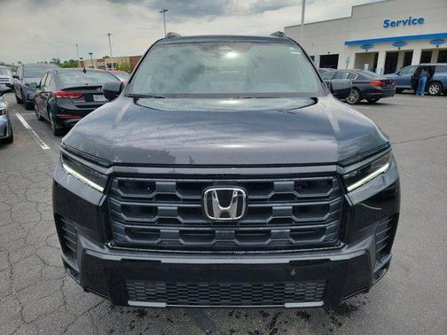 Crystal Black Pearl 2026 Honda Pilot Sport