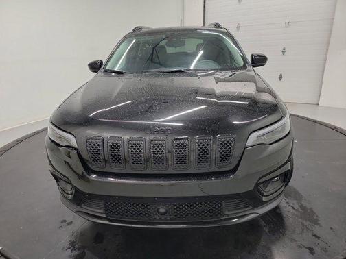 Diamond Black Crystal Pearlcoat 2021 Jeep Cherokee Altitude