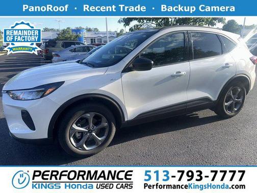 Star White Metallic Tri-Coat 2025 Ford Escape ST-Line