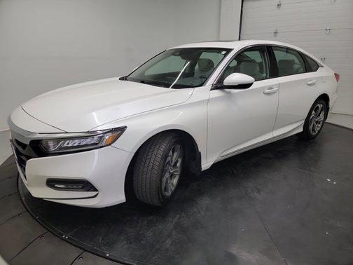 Platinum White Pearl 2018 Honda Accord EX-L