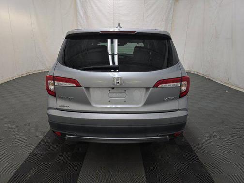 Lunar Silver Metallic 2020 Honda Pilot EX-L