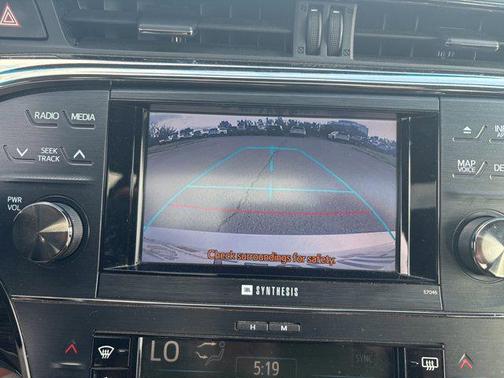 Classic Silver Metallic 2013 Toyota Avalon Limited