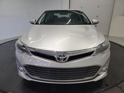 Classic Silver Metallic 2013 Toyota Avalon Limited