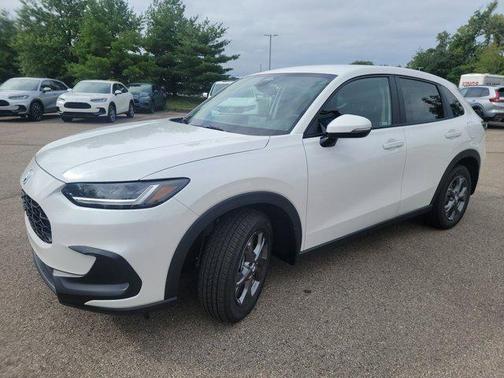 2026 Honda HR-V LX