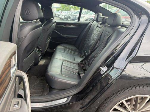 Jet Black 2018 BMW 530 xDrive