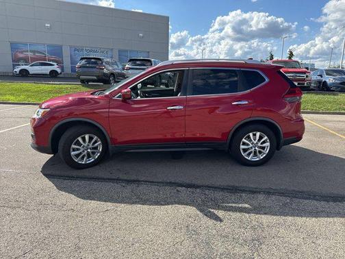 2017 Nissan Rogue SV