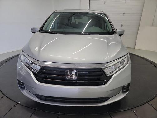 Lunar Silver Metallic 2024 Honda Odyssey EX-L