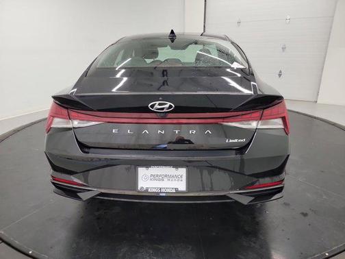Phantom Black 2021 Hyundai ELANTRA Limited