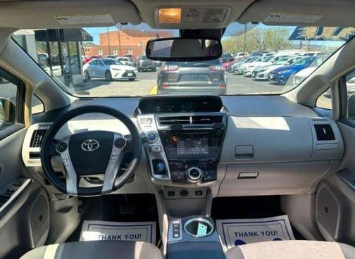2017 Toyota Prius v Five