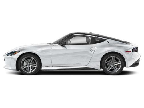 Everest White Pearl Tricoat/Super Black 2024 Nissan Z Sport Auto