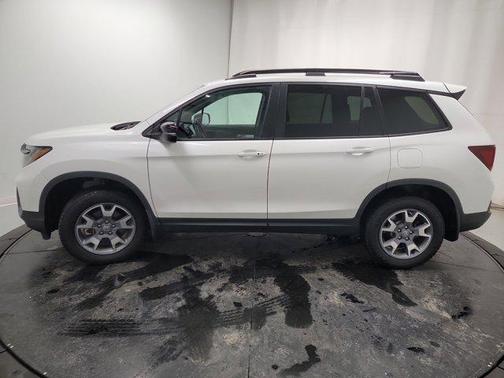 2023 Honda Passport AWD TrailSport