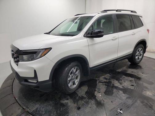 2023 Honda Passport AWD TrailSport