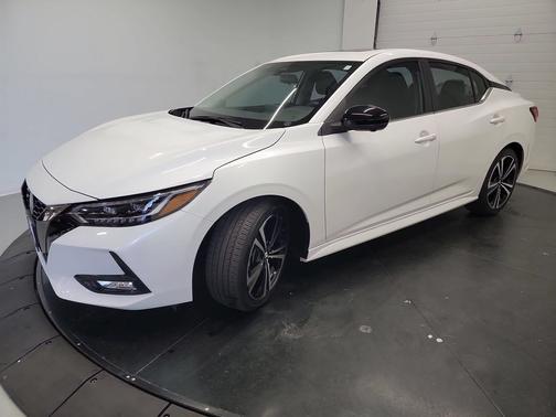 Aspen White Tricoat 2023 Nissan Sentra SR