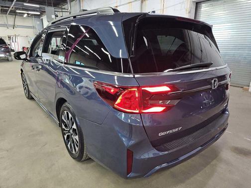 Gray 2025 Honda Odyssey Elite