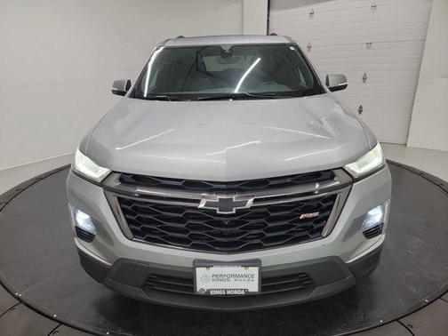 Sterling Gray Metallic 2023 Chevrolet Traverse RS