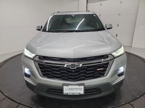 Sterling Gray Metallic 2023 Chevrolet Traverse RS
