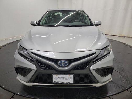 2024 Toyota Camry Hybrid SE