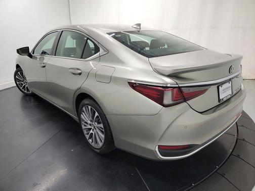 2021 Lexus ES 250 Base