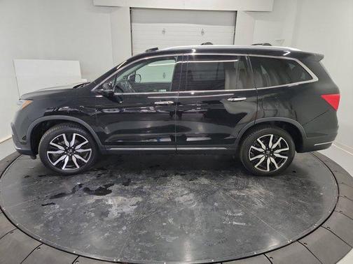 2019 Honda Pilot Touring 8-Passenger
