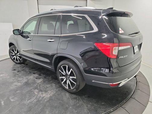 2019 Honda Pilot Touring 8-Passenger