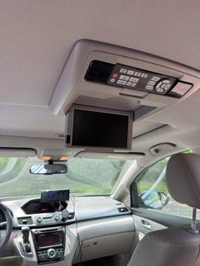 Modern Steel Metallic 2014 Honda Odyssey EX-L