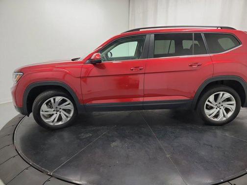 2022 Volkswagen Atlas 3.6L SE w/Technology