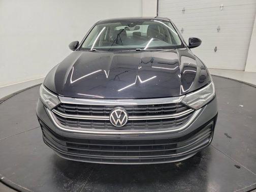 Deep Black Pearl 2024 Volkswagen Jetta 1.5T S