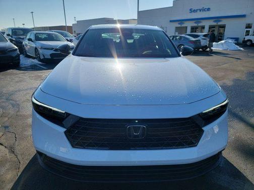 Platinum White Pearl 2026 Honda Accord Hybrid Sport