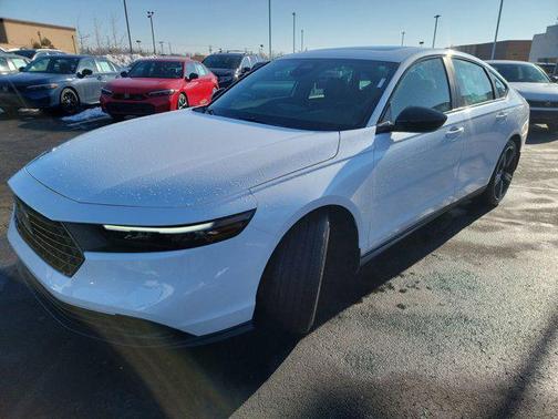 Platinum White Pearl 2026 Honda Accord Hybrid Sport