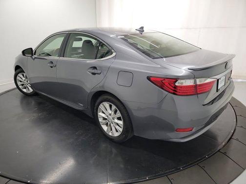 2013 Lexus ES 300h Base