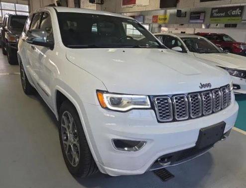 Bright White Clearcoat 2021 Jeep Grand Cherokee Overland