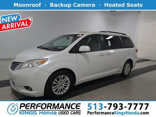 2016 Toyota Sienna XLE