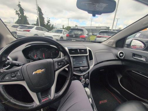 Silver Ice Metallic 2017 Chevrolet Sonic Premier
