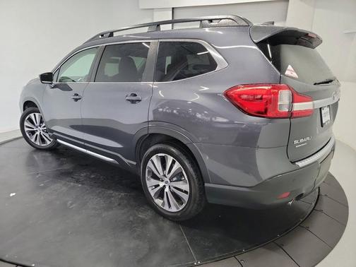 Magnetite Gray Metallic 2021 Subaru Ascent Limited 8-Passenger
