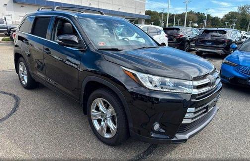 2017 Toyota Highlander Limited