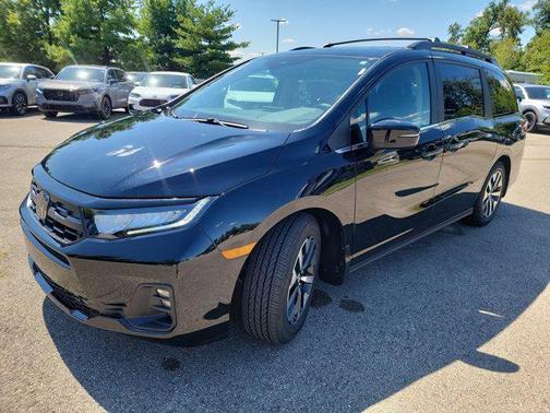 Crystal Black Pearl 2026 Honda Odyssey EX-L