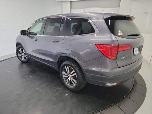 Modern Steel Metallic 2018 Honda Pilot EX-L