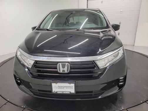 Crystal Black Pearl 2023 Honda Odyssey Touring