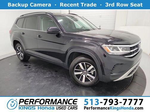 Deep Black Pearl 2022 Volkswagen Atlas 2.0T SE