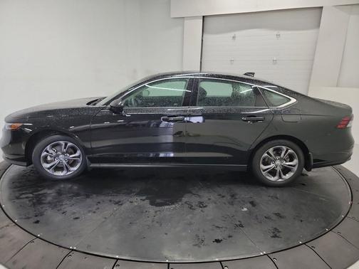 Crystal Black Pearl 2023 Honda Accord EX