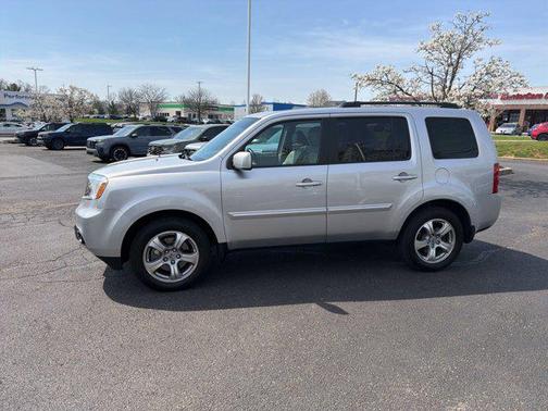 Alabaster Silver Metallic 2013 Honda Pilot EX-L