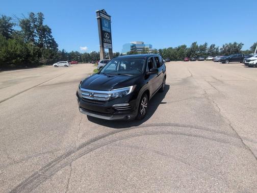 Crystal Black Pearl 2018 Honda Pilot EX-L