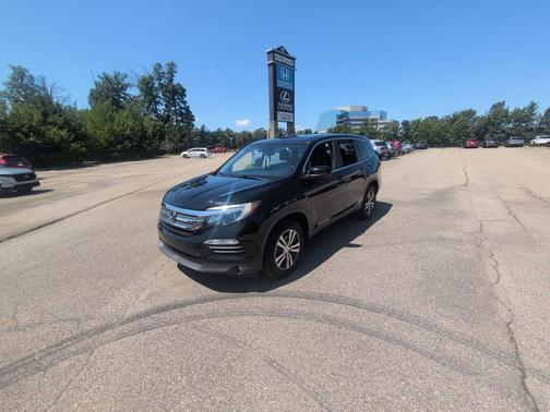 Crystal Black Pearl 2018 Honda Pilot EX-L