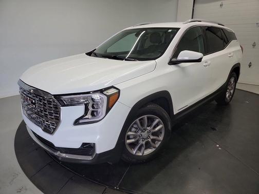 Summit White 2022 GMC Terrain SLT