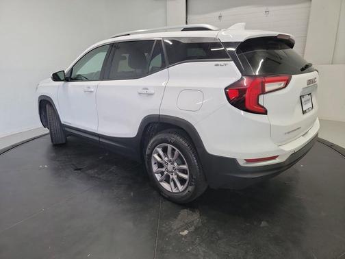 Summit White 2022 GMC Terrain SLT